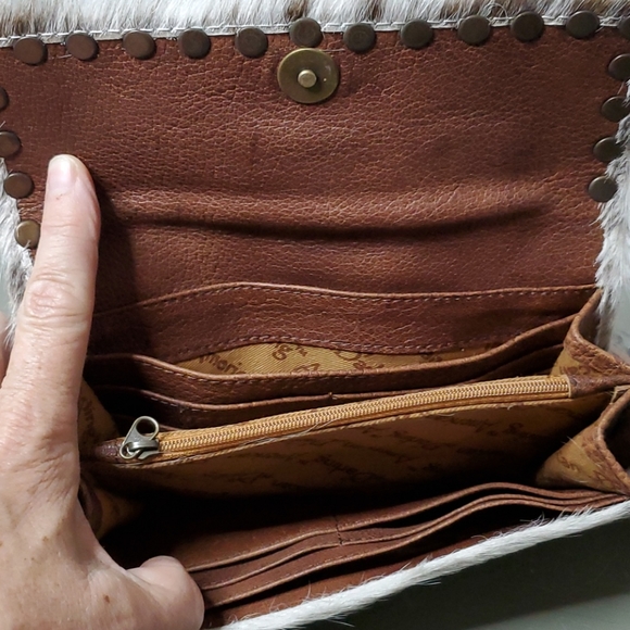 American Darling Fring Wallet Crossbody - Picture 5 of 7